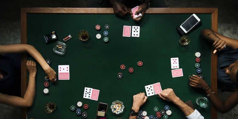 Luyện Tập Khả Năng Đọc Vị Đối Thủ Trong Sòng Bài 2 Đọc vị đối thủ chuẩn qua thao tác đặt cược