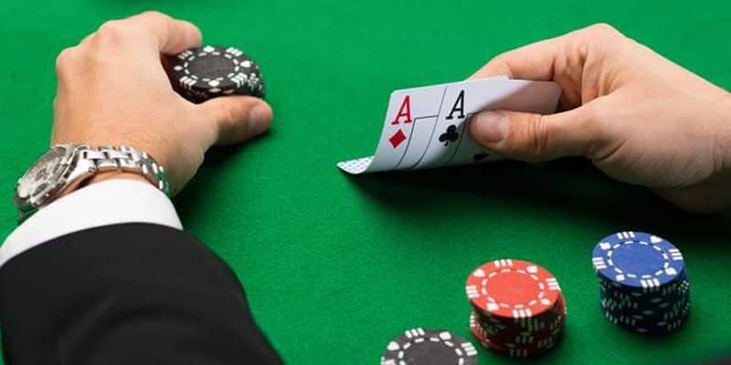 Xì Dách Là Gì? Hiểu Rõ Về Game Để Trở Thành Cao Thủ Sòng Bài 2 Tìm hiểu cách chơi của Xì dách